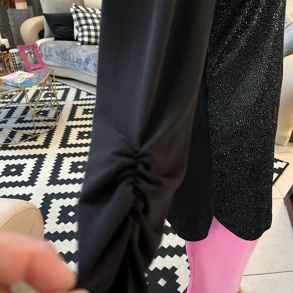 NWT Glitzy Black Blouse - Picture 5 of 6